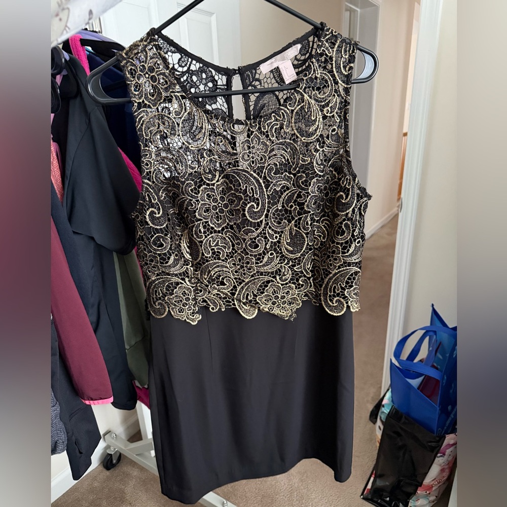 Forever 21 large gold black dress